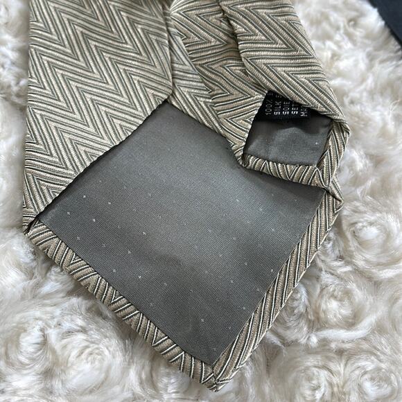 Nino Ferretti Men’s Silk Tie Geometric Print Gray Green Made in Italy - Picture 4 of 8